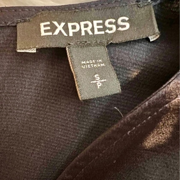 EXPRESS Romper With Keyhole Back (size Small) Dark Navy - Picture 3 of 3